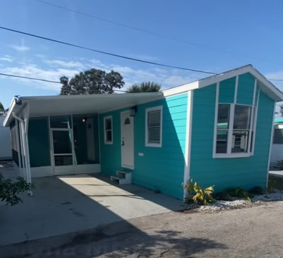 What Does “The Season” Mean For Sarasota Mobile Homes?