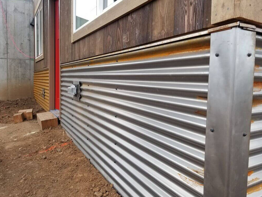 Aluminum Accents mobile home design trends