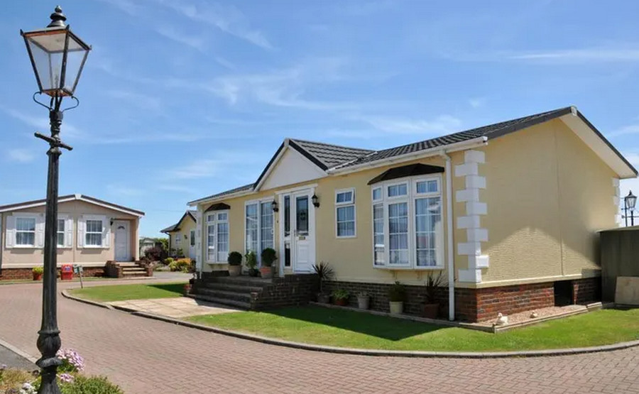 buy a mobile home in Florida