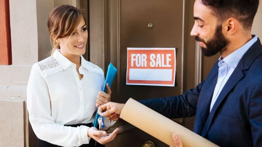 mobile home sales agent in Florida