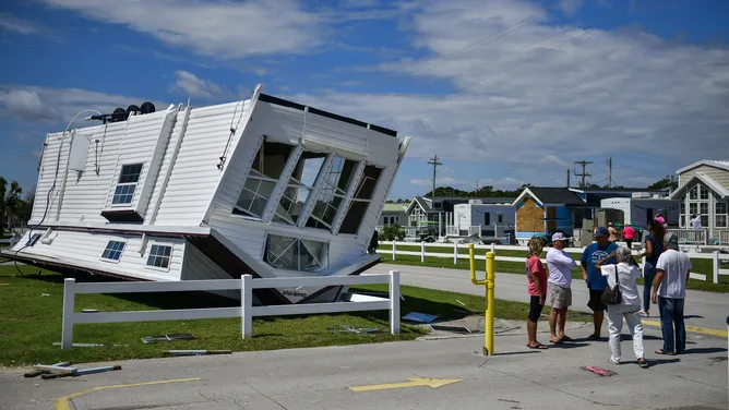 prepare mobile home against hurricane