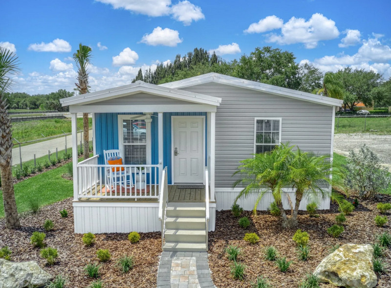 Guide to buying a mobile home in Florida—learn about financing, park approval, inspections, and tips for finding the perfect home in 2025.