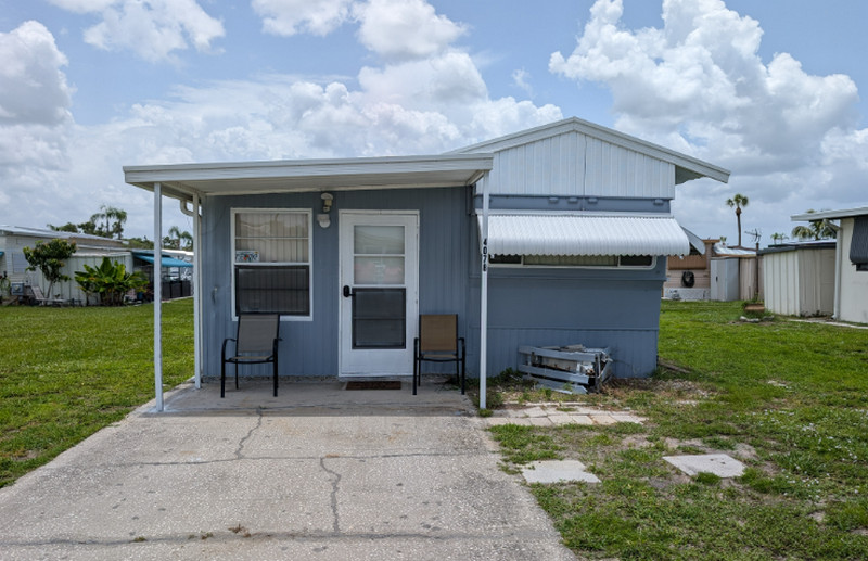 Do Sarasota mobile home buyers need seller financing? Learn how it works, when it helps, and why it can make buying easier in Florida.
