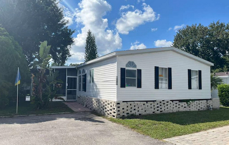 can immigrants purchase mobile homes in Florida