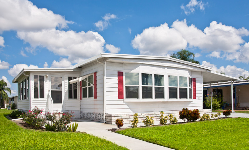 how much can a mobile home sales agent make in Florida