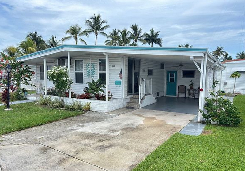 when is the best time to by a mobile home