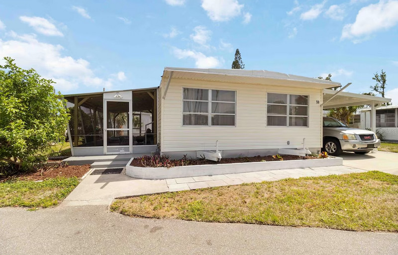 become a mobile home sales agent in Hialeah
