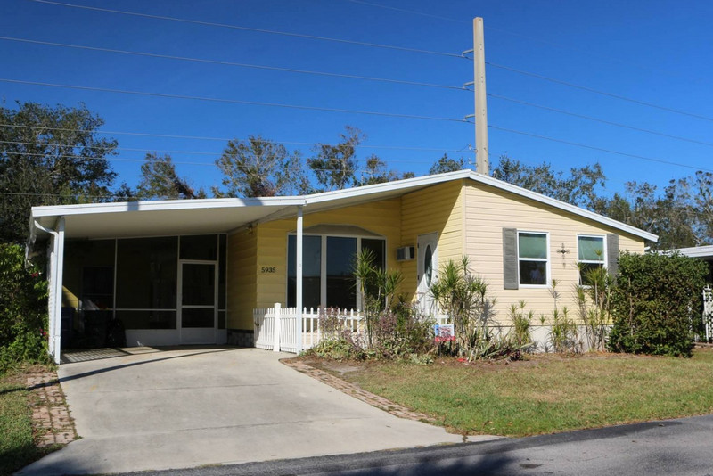 become a mobile home sales agent in Homestead