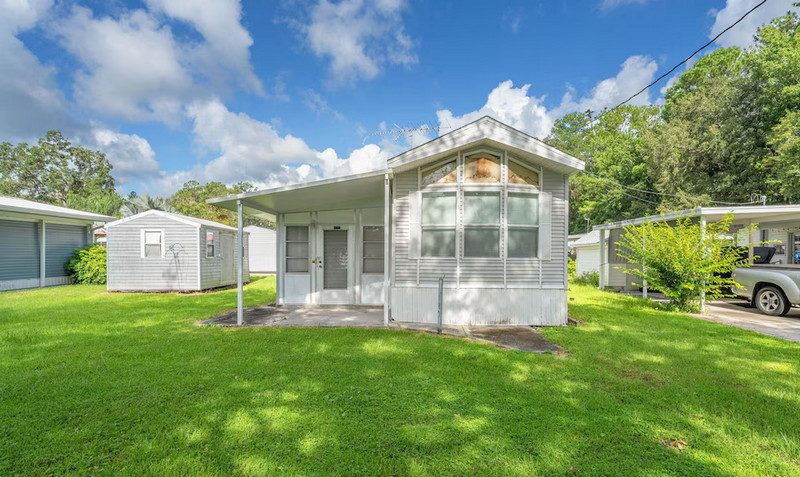 become a mobile home sales agent in Whiskey Creek