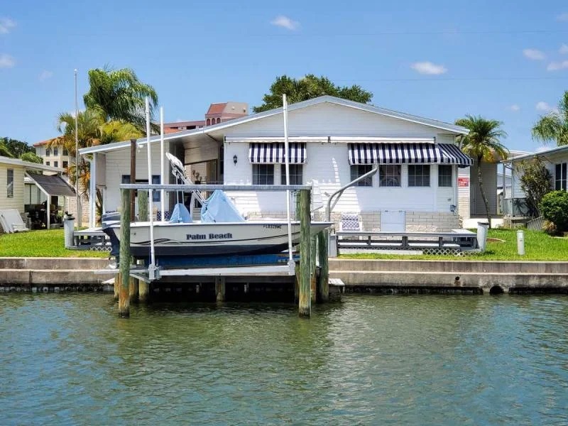 Mobile Home Parks in Florida with Water Access