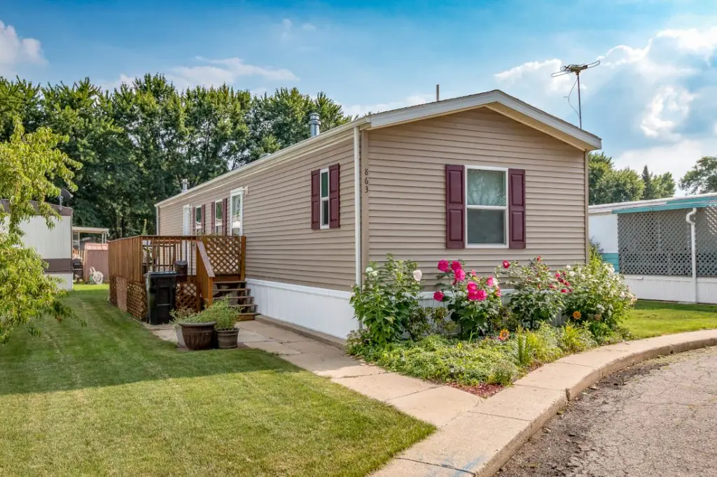 What Are the Requirements to Own a Mobile Home