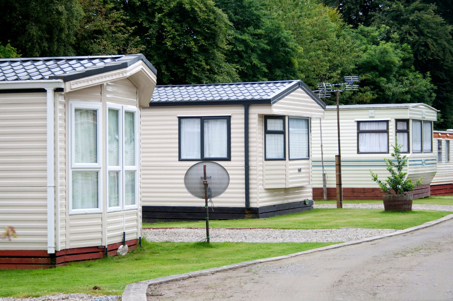 benefits of downsizing to a mobile home